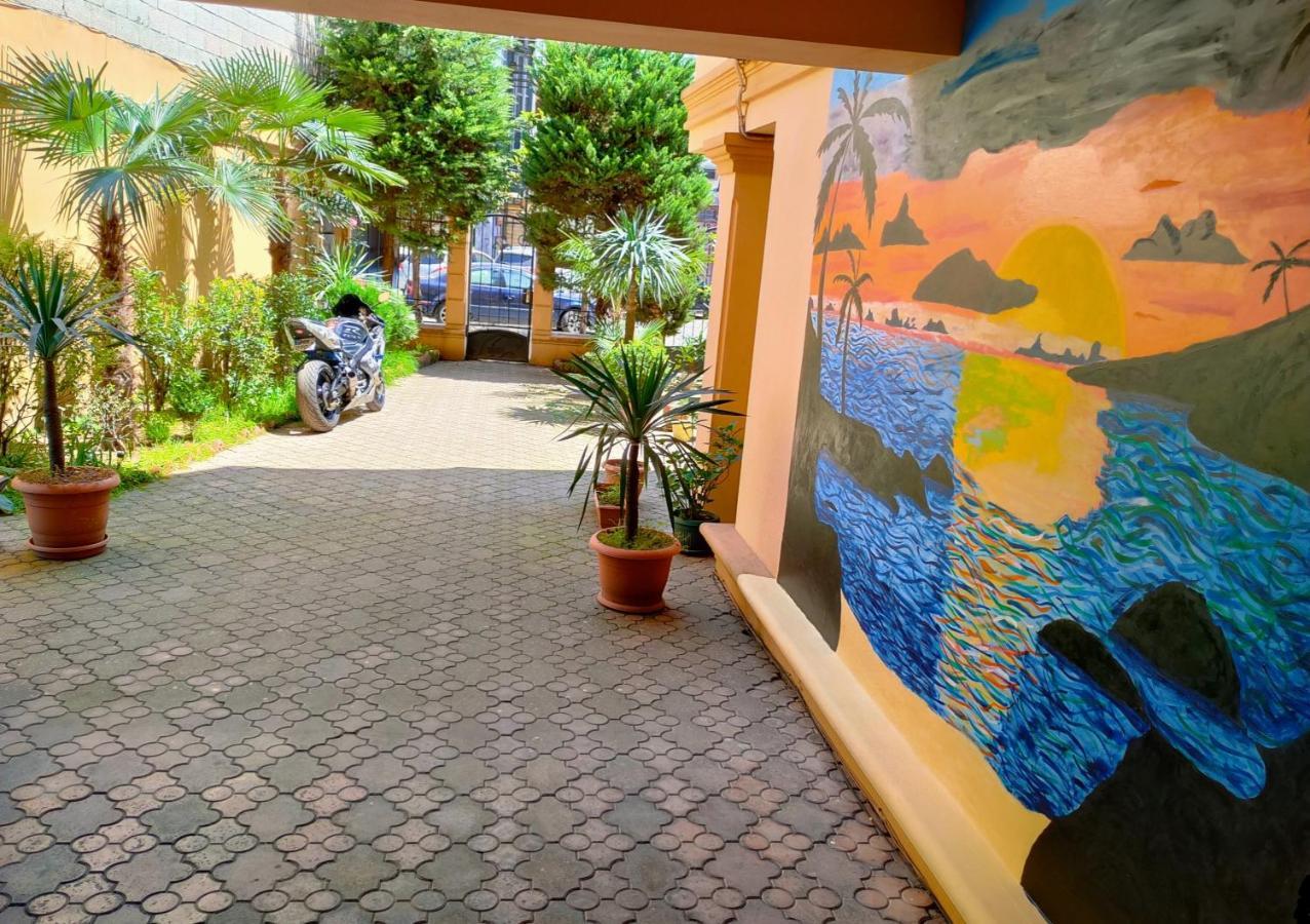 Batumi Sun Hostel Extérieur photo